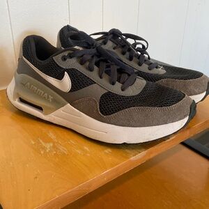 Nike Air Max Systm men’s shoes 8.5 used dark grey